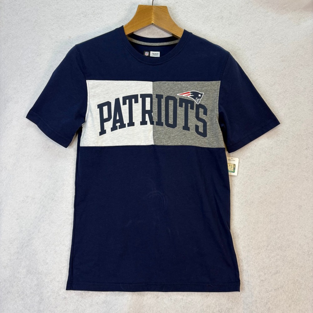 NFL Team Apparel Navy Patriots Colorblock Graphic T-Shirt Mens Small Gameday